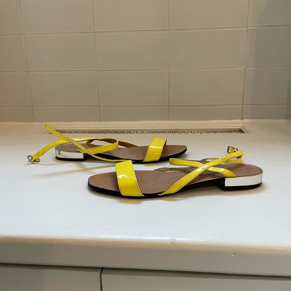 Zara bright yellow flats sandals 8 - Picture 2 of 4